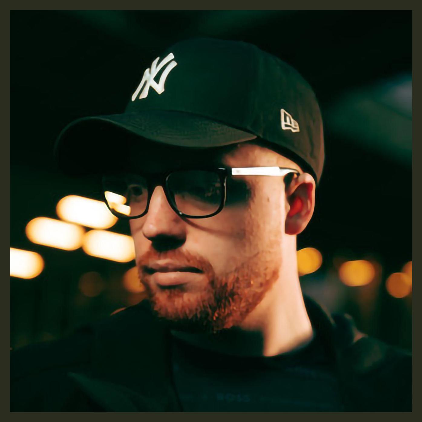 Alex Skrindo